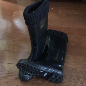 Rain boots